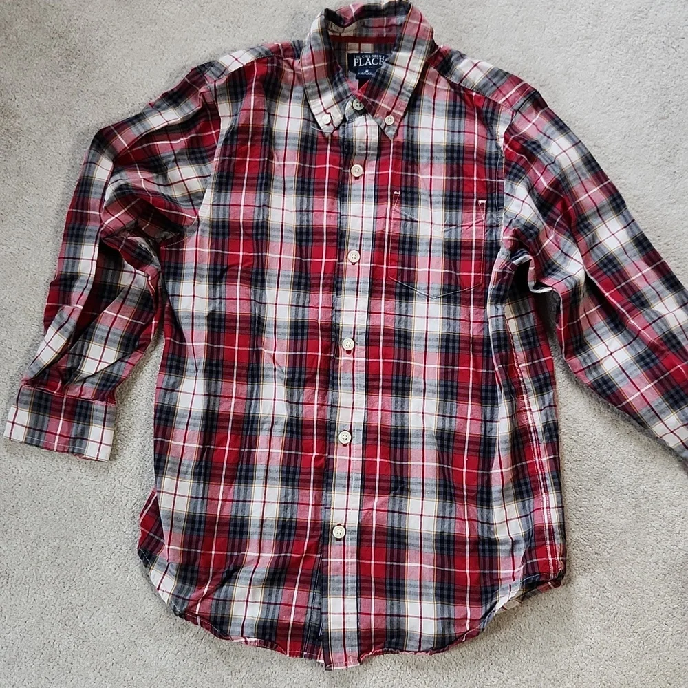 Old Navy Boys Plaid Button Down Dress Shirt- 7/8 Medium. RED white gray